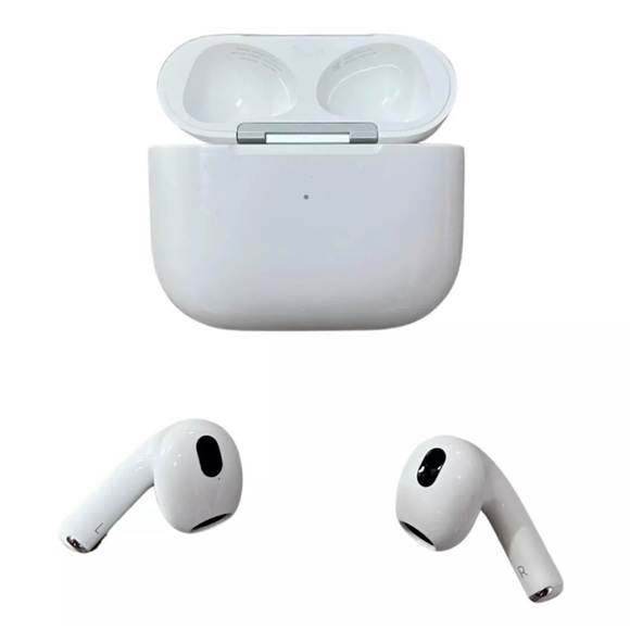 AirPods Wireless 🛜 Charging Case 🍎 - Picture 8 of 10